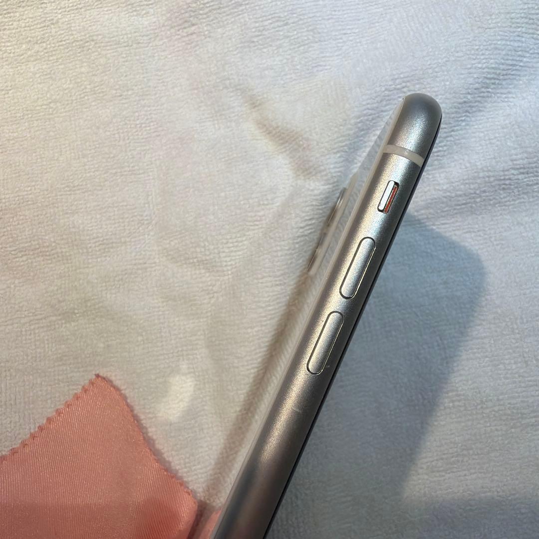 iPhone11 ホワイト 64G