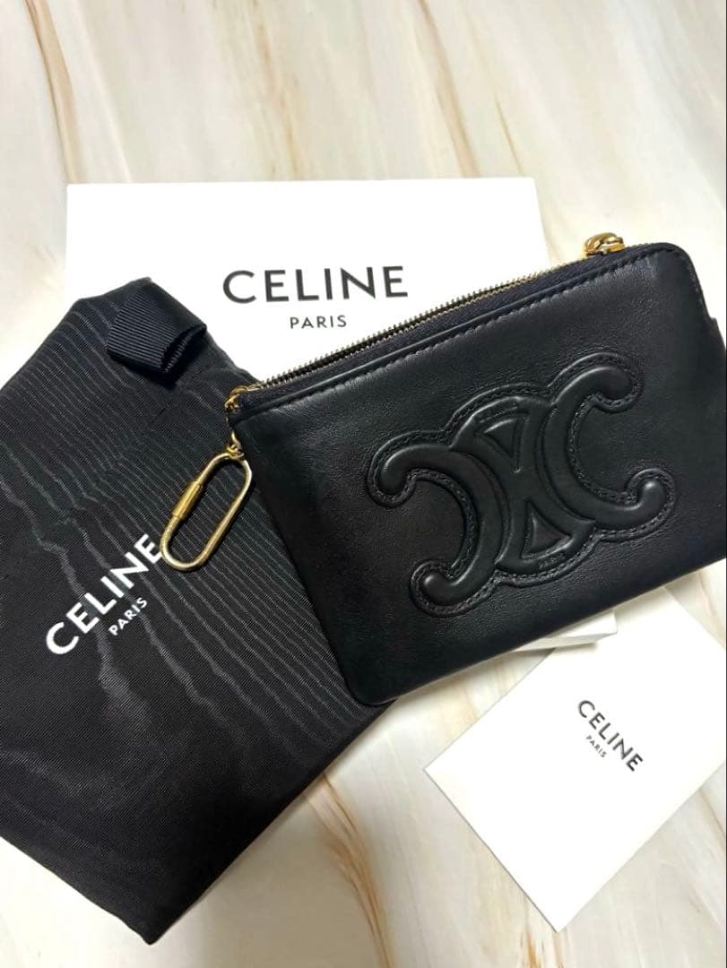 CELINE トリオンフ ブラック ケース