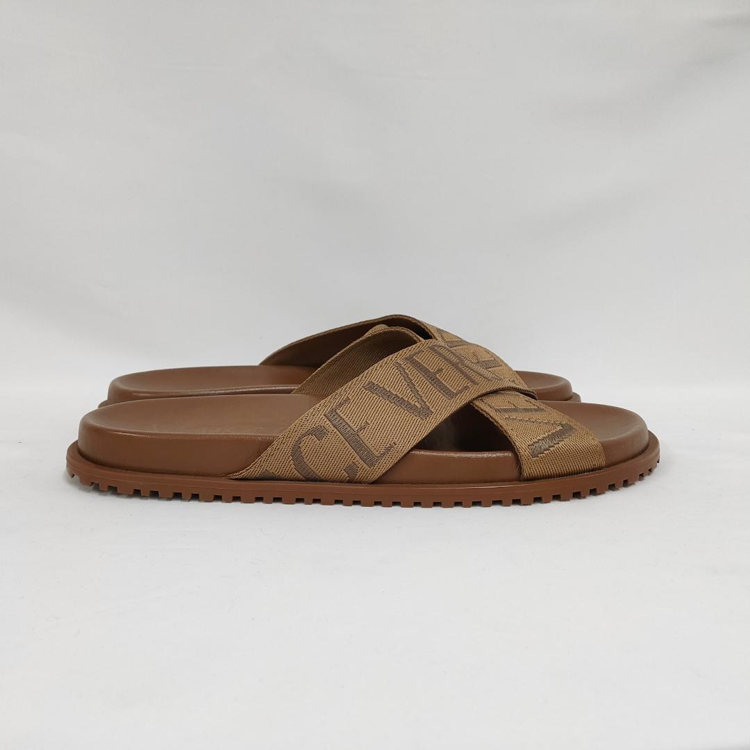 ○★新品 未使用 VERSACE オールオーバー ロゴ サンダル ブラウン