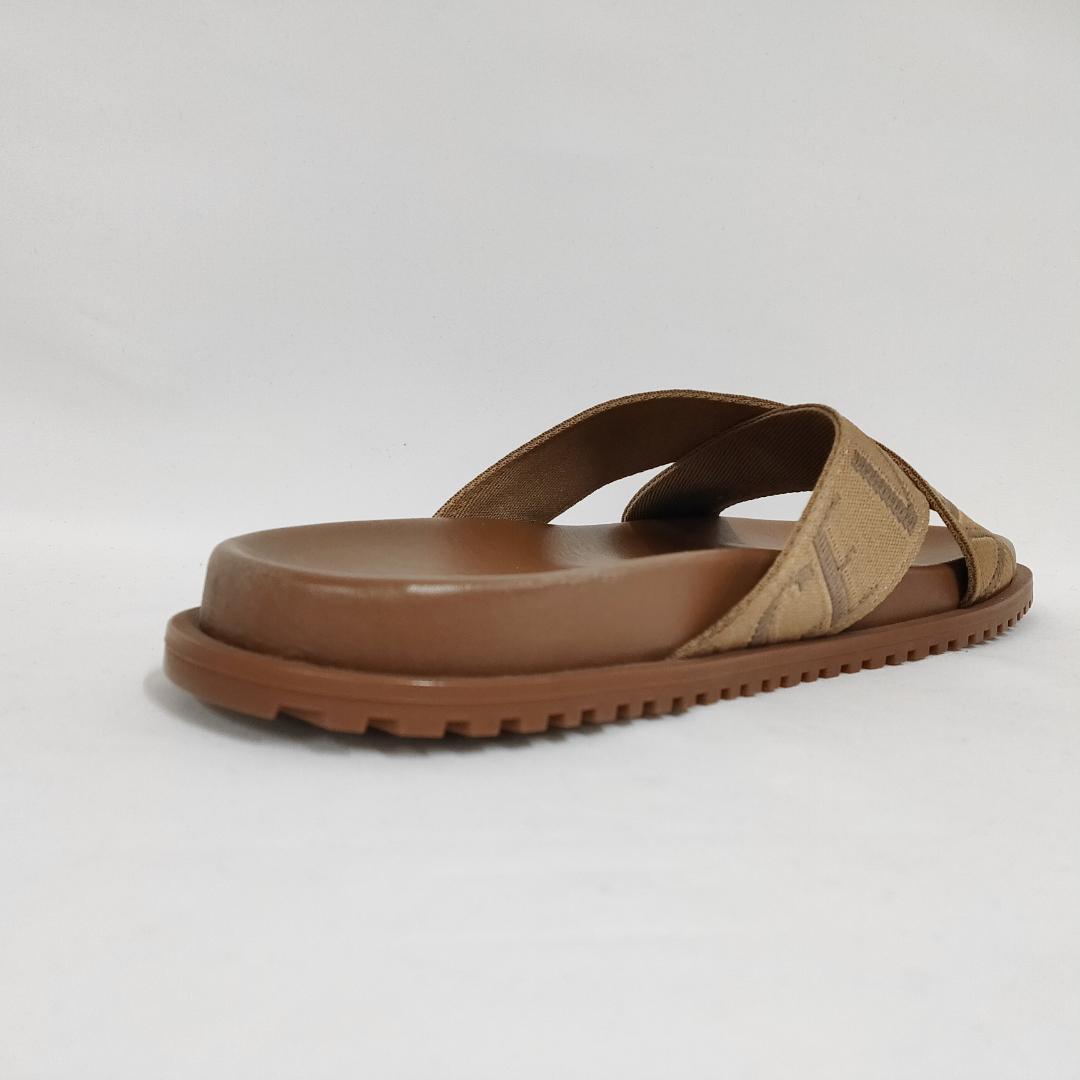 ○★新品 未使用 VERSACE オールオーバー ロゴ サンダル ブラウン