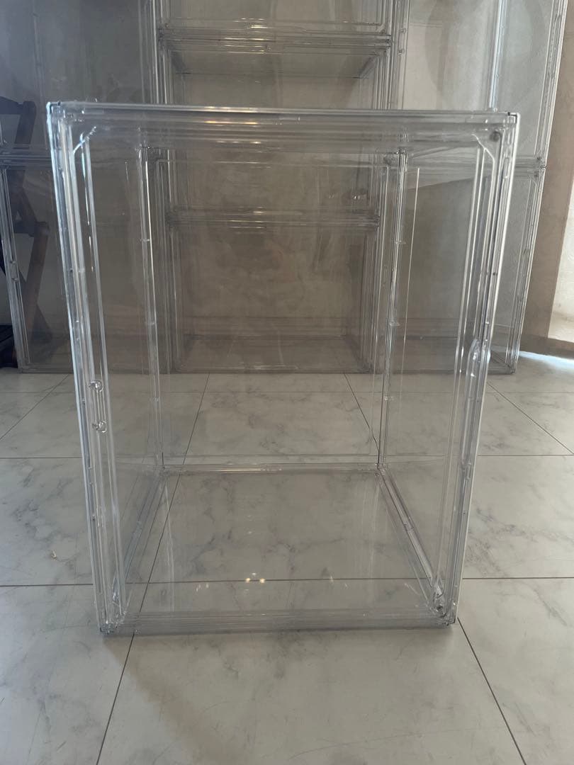 フィギュアケース　大型　4個