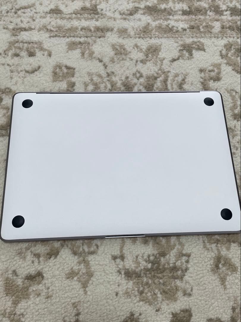 （終末限定値下げ） Apple MacBook air 本体　スキンシール　箱付