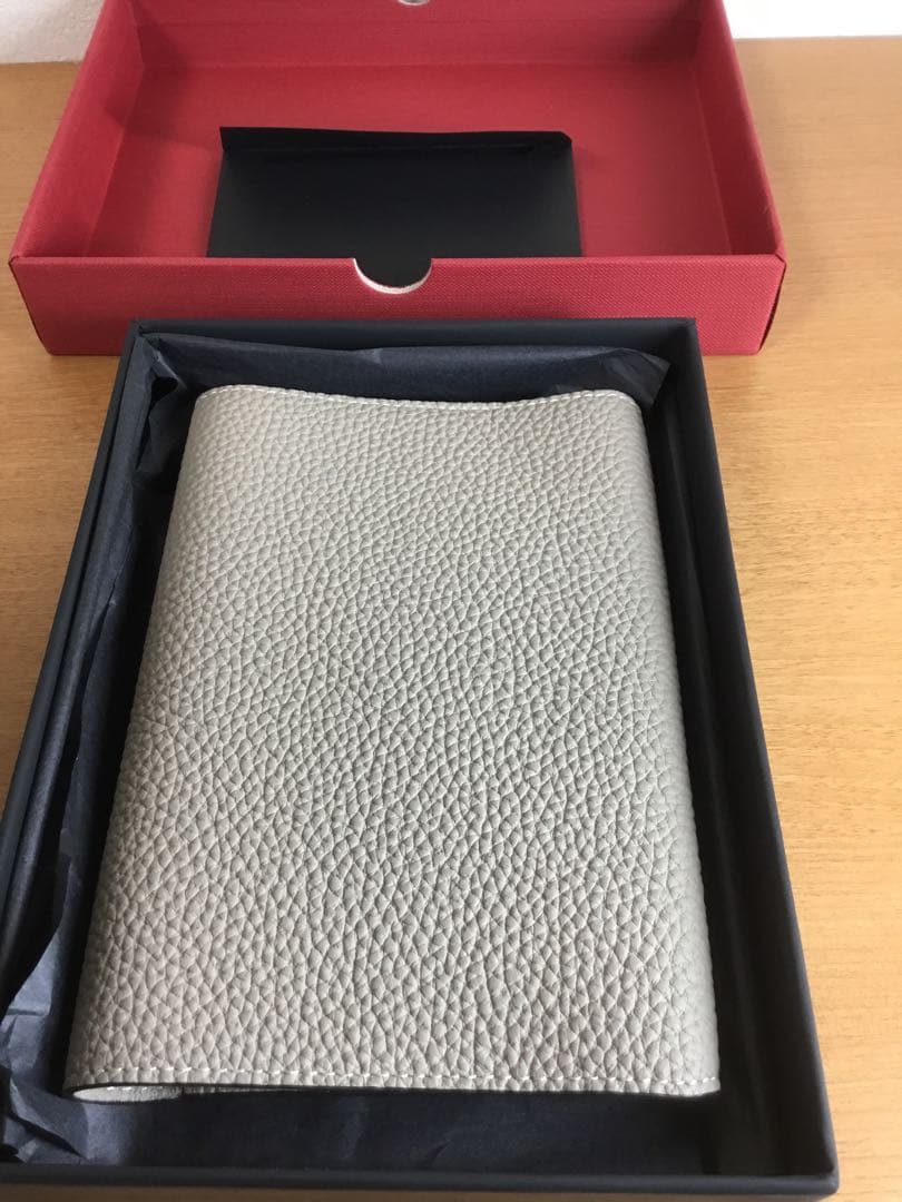 ボナベンチュラ　ブックカバー　グレージュ　文庫本サイズ