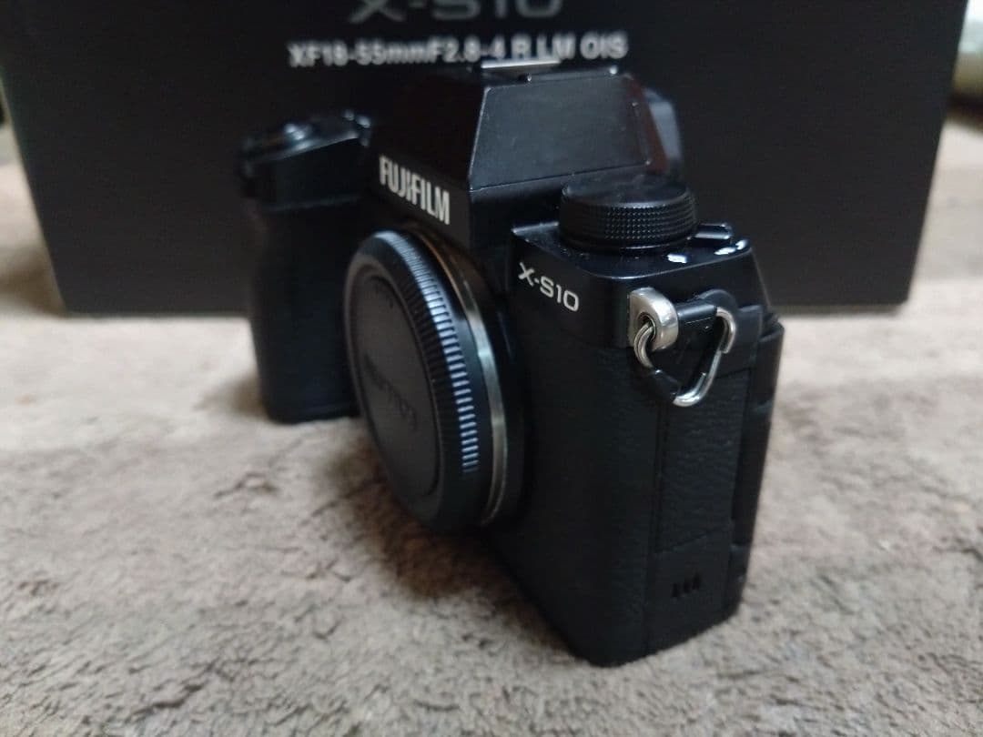 ペ*メ様 FUJIFILM X-S10 ボディ