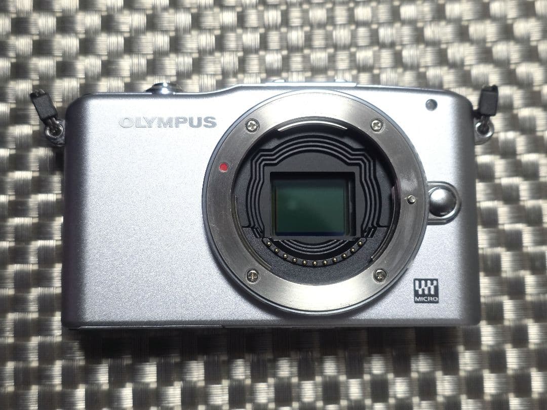美品 OLYMPUS PEN mini E-PM1 シルバー