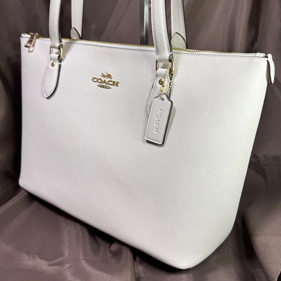 COACHコーチ ギャラリートートバック　チョーク（白色系）　未使用に近い