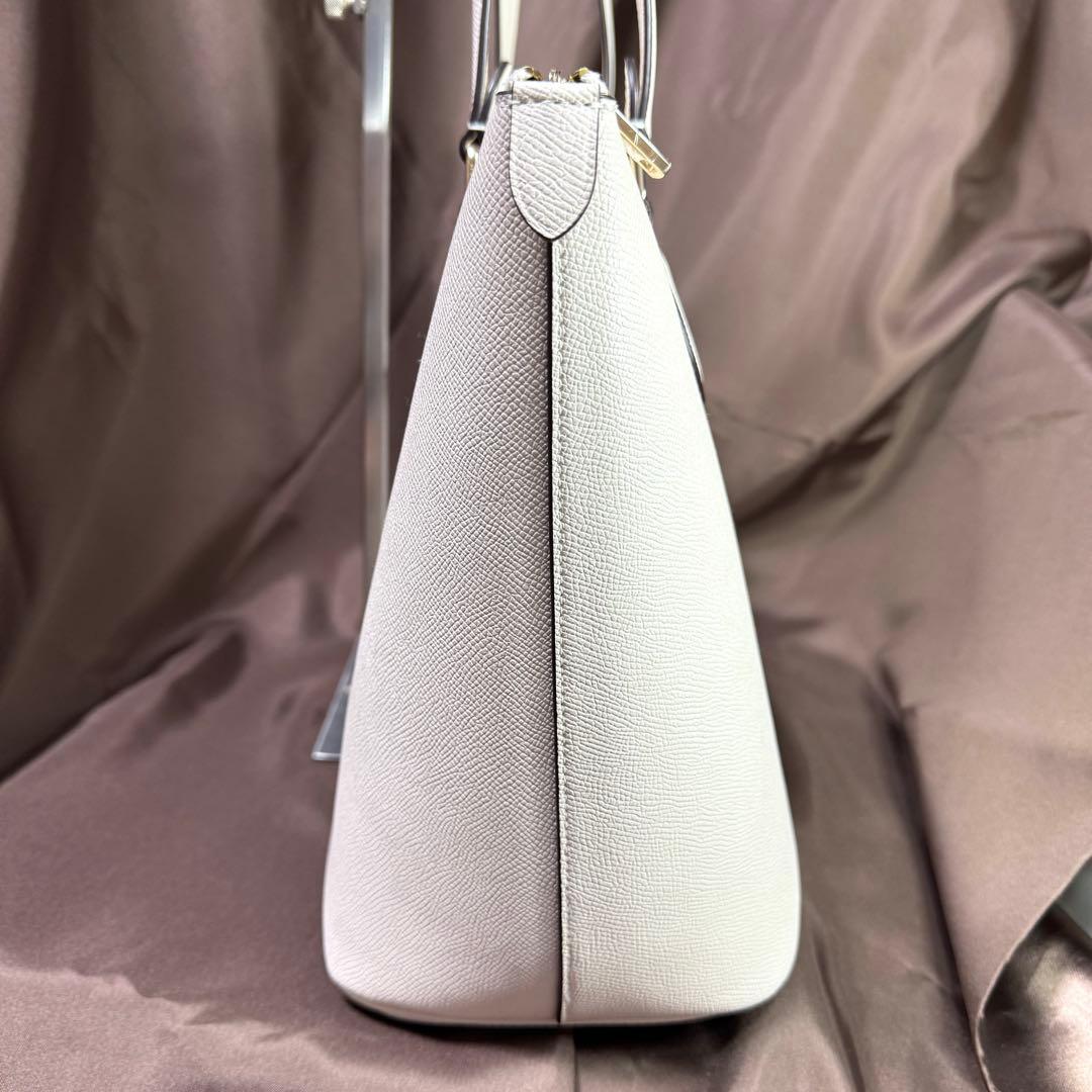 COACHコーチ ギャラリートートバック　チョーク（白色系）　未使用に近い