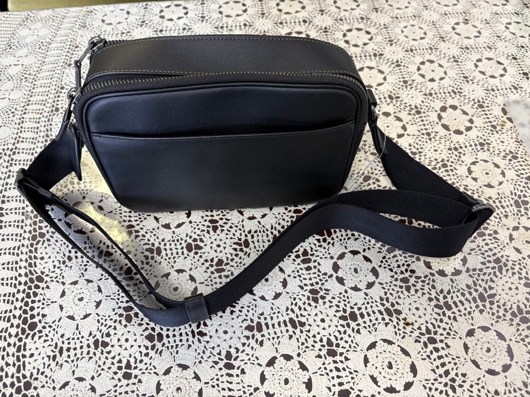 COACH ブラックレザー ショルダーバッグ