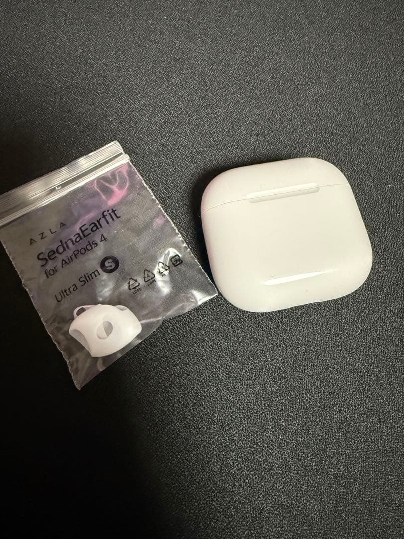 Apple　AirPods　第4世代　アクティブノイズキャンセリング