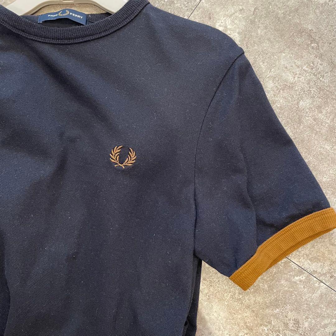 FRED PERRY フレッドペリー　別注 ワンポイントロゴ刺繍 鹿の子Tシャツ