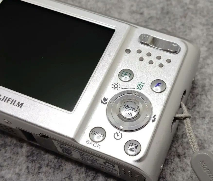 デジタルカメラ FUJIFILM FinePix F30fd