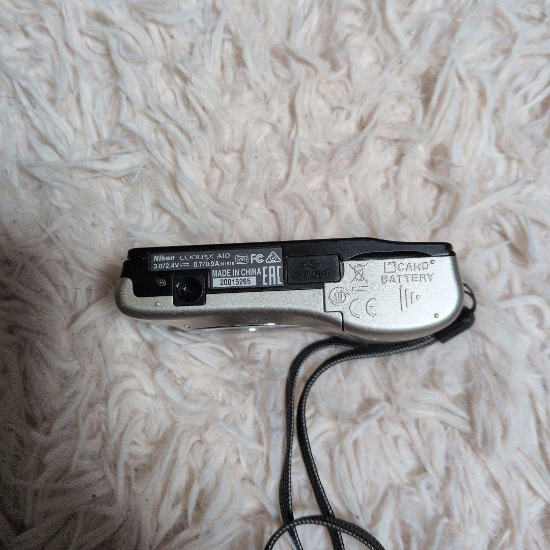 Nikon COOLPIX A10 単三電池駆動