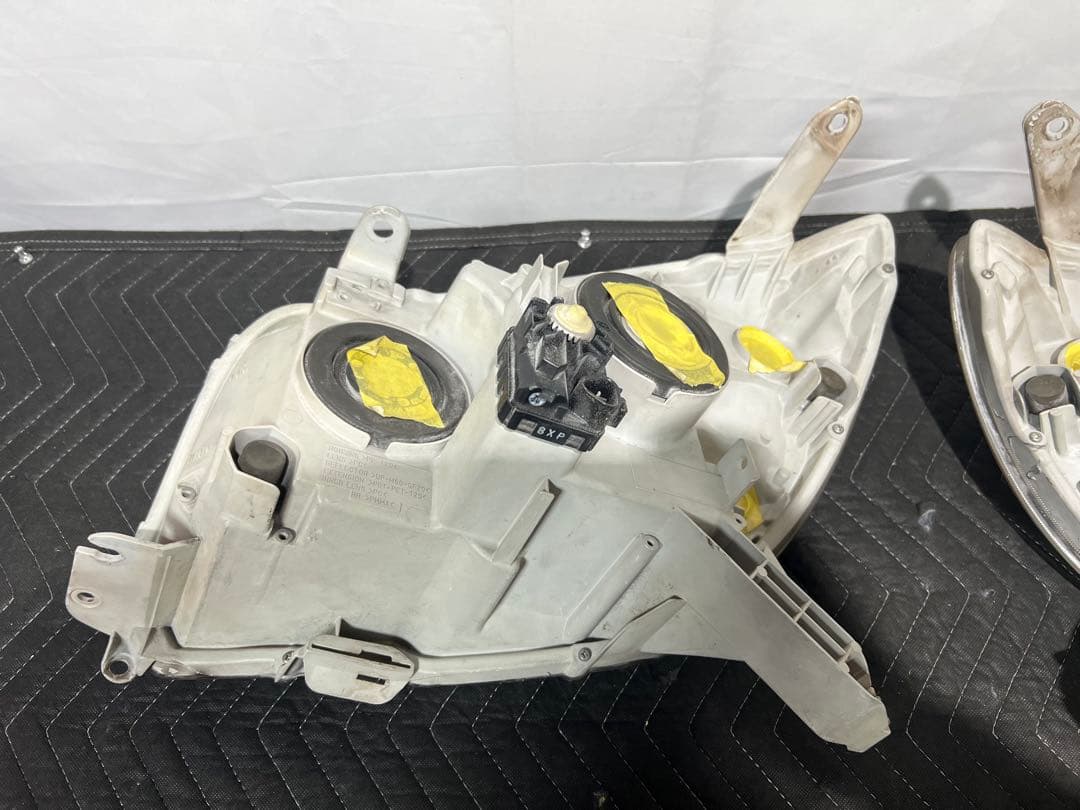 210 215 ハイラックス サーフ 後期 ヘッドライト　左右セット 刻印A