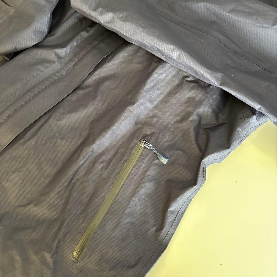 美品mont-bell ゴアテックス トラベル レインコート M 1128622