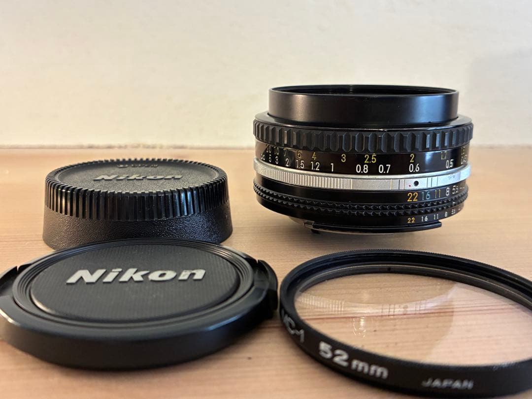 ニコンNikon F2 ブラック& NIKKOR Ai-s 50mm f/1.8