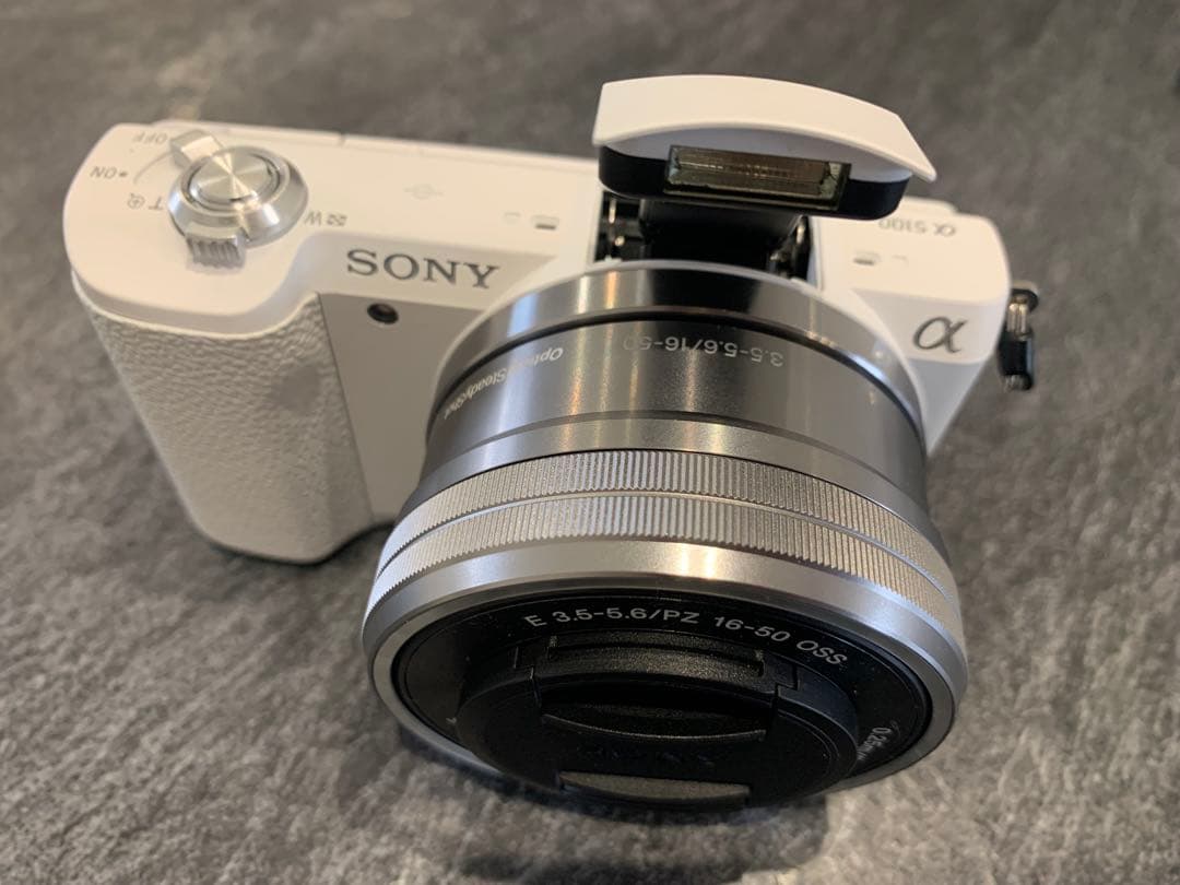 （美品）SONY α5100 ミラーレス一眼カメラ