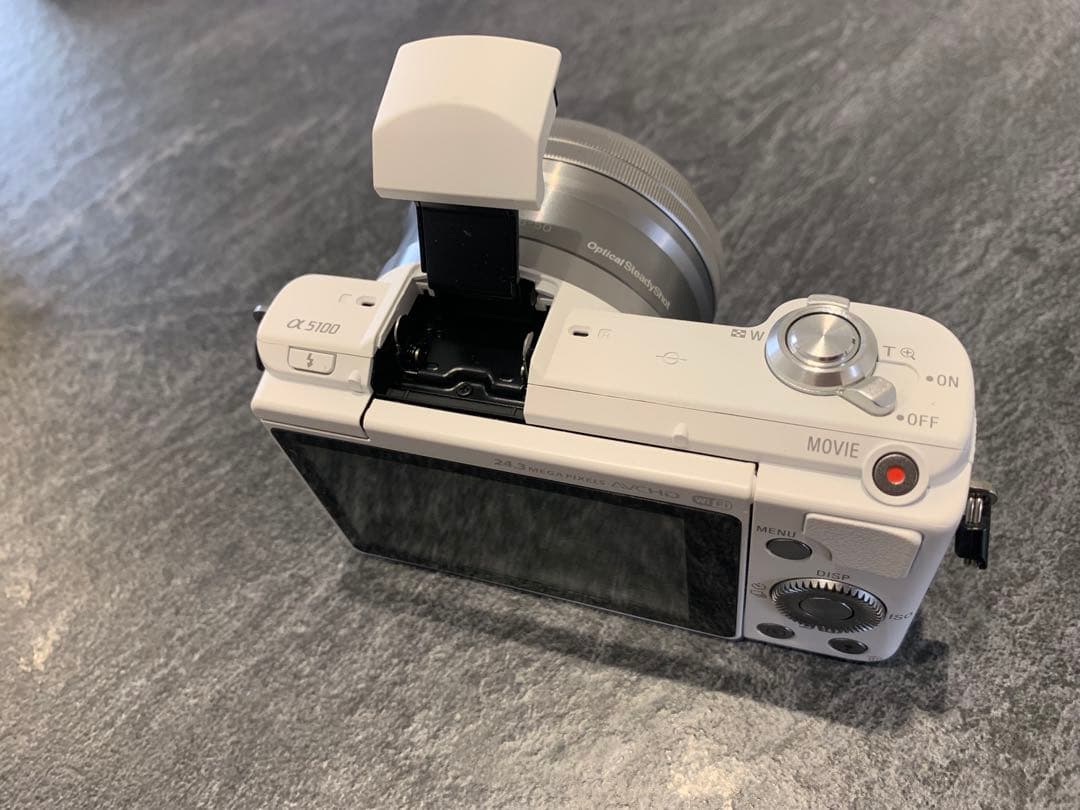 （美品）SONY α5100 ミラーレス一眼カメラ