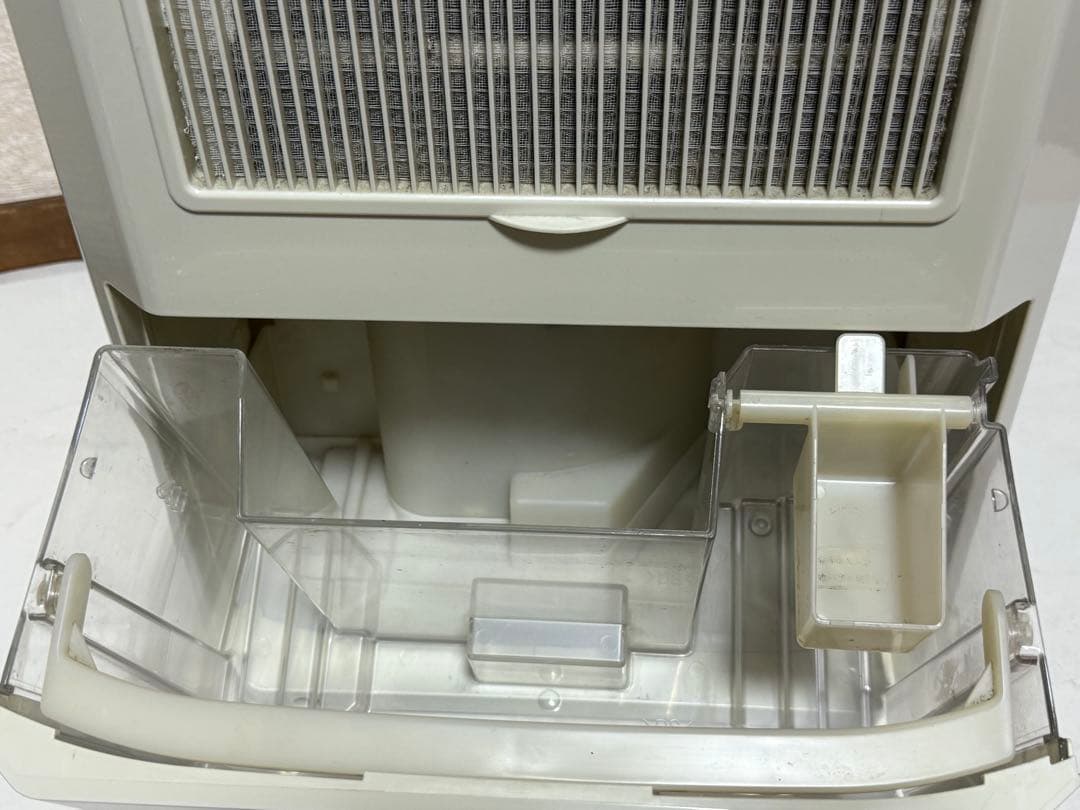 除湿機 コロナ CDM-1415 2015年製