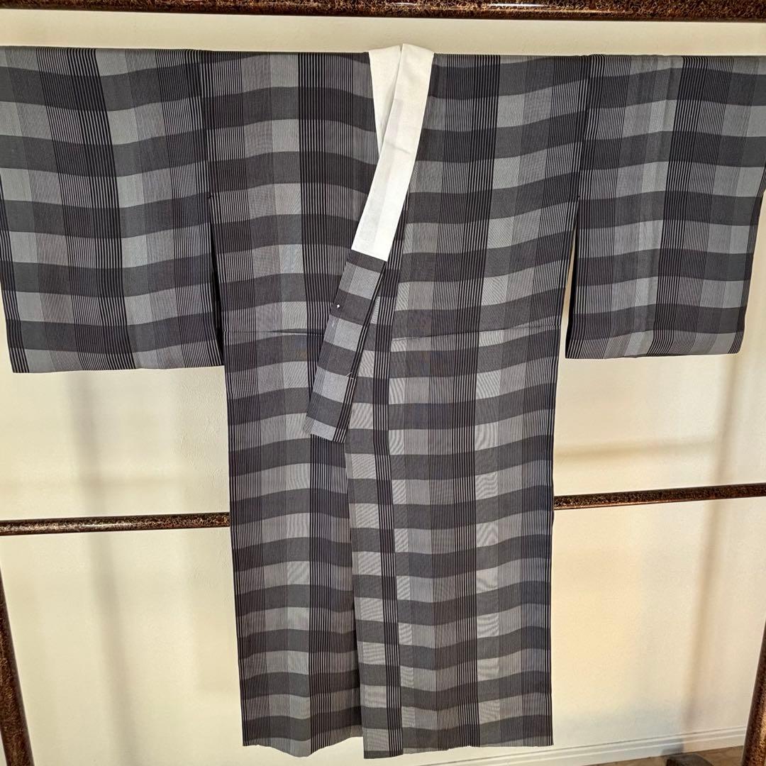 超美品　長襦袢　現代　正絹　着物　袖無双　グレー　黒　チェック柄　123裄65