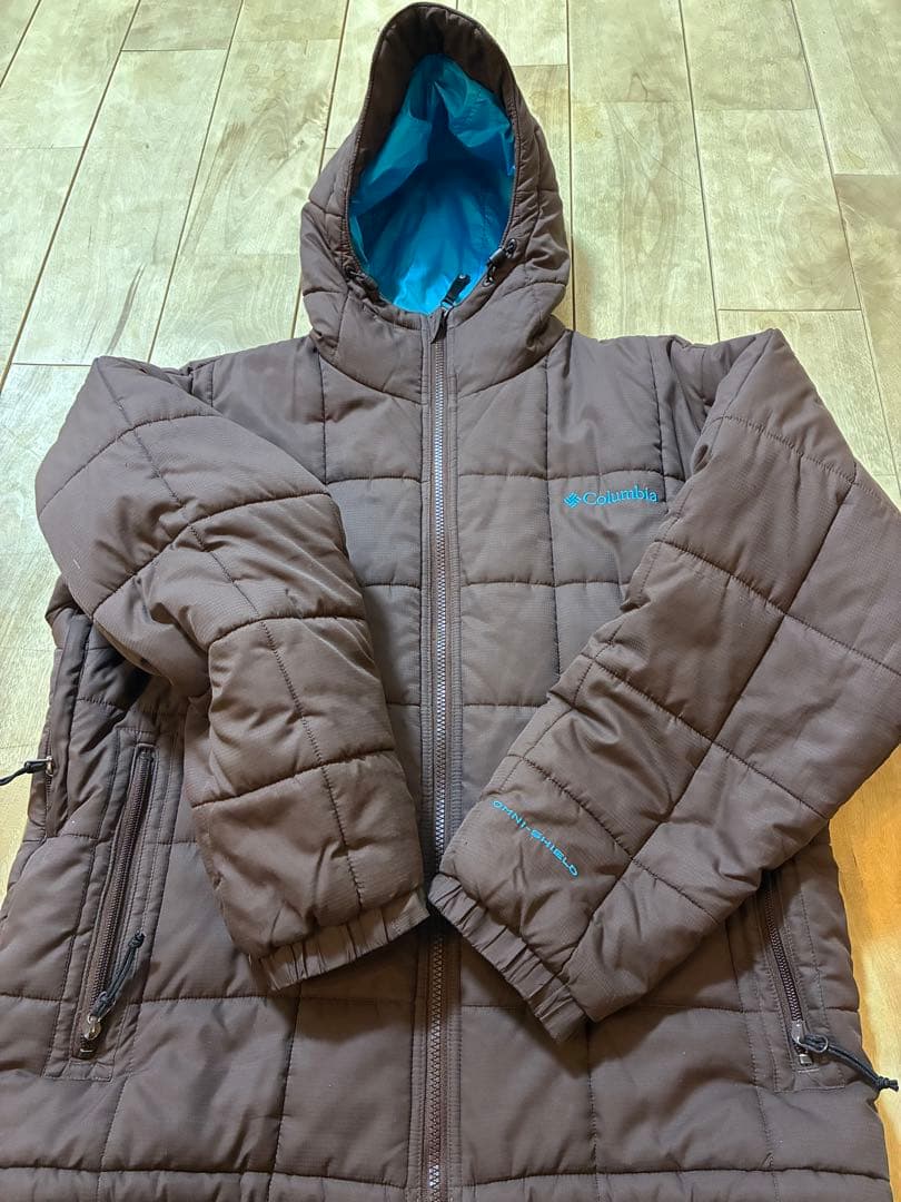 Columbia hooded puffer jacket ブルー