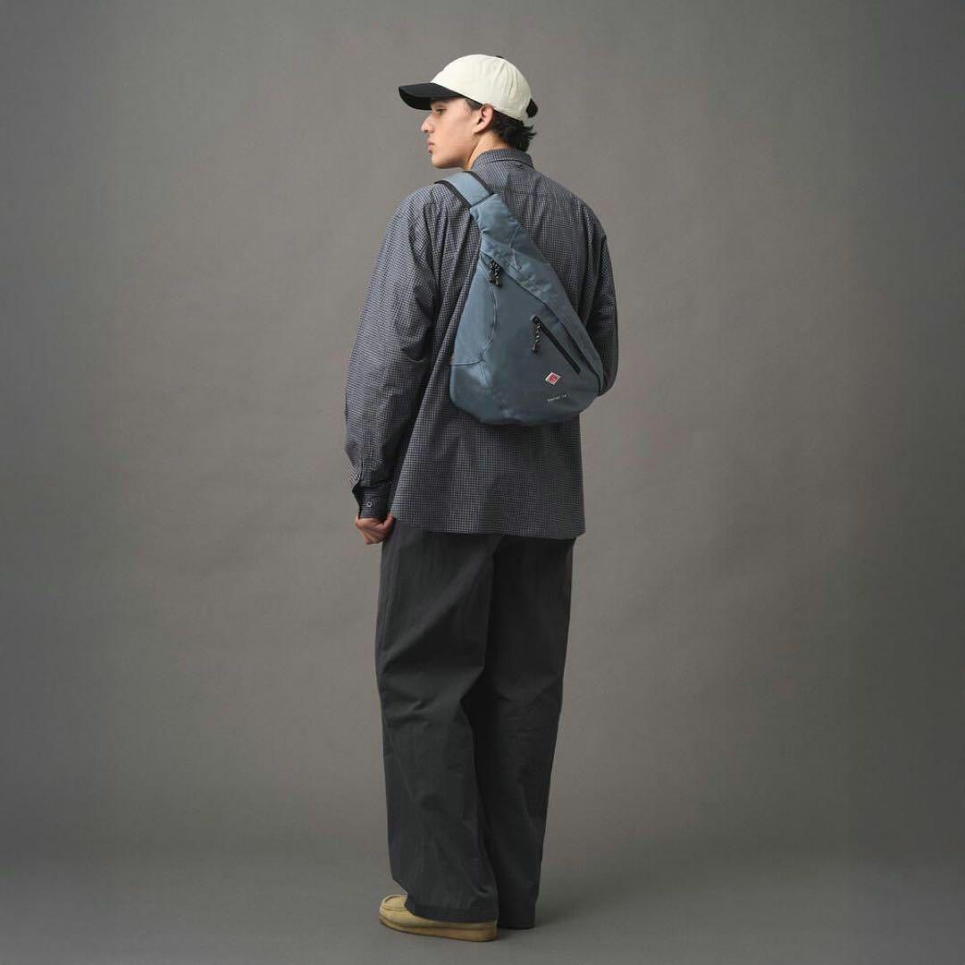 新品未使用タグ付 ダントン ローヌ14 ショルダーバッグ グレー ユニセックス