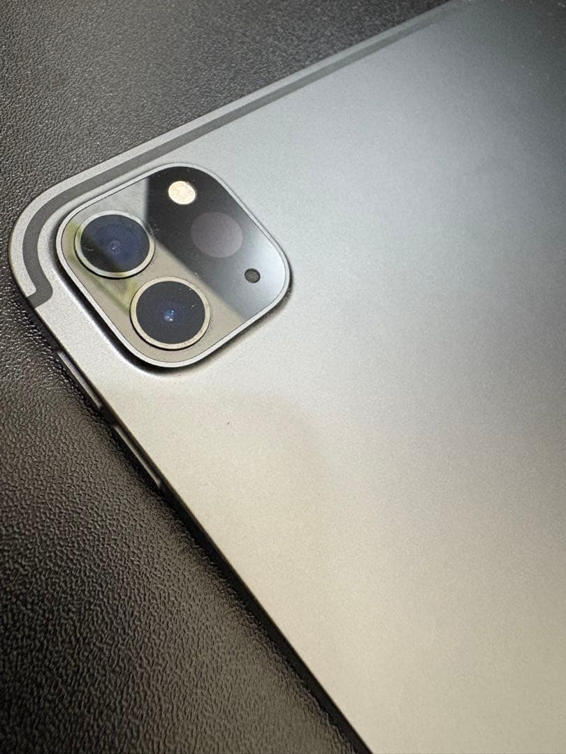 【超お得３点セット美品】iPad Pro 11インチ (第2世代)