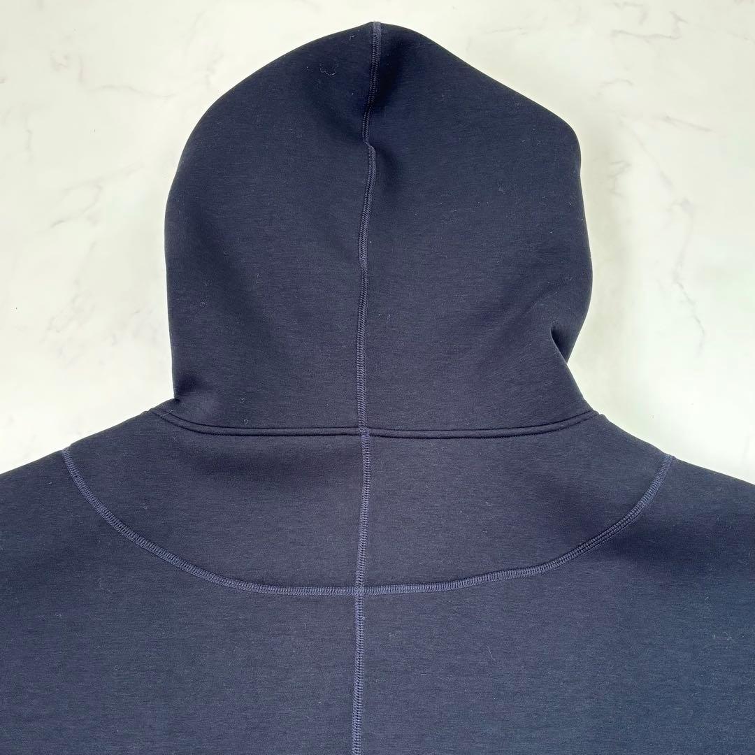 ダブルスタンダードクロージングESSENTIALダンボールロゴジップフーディー