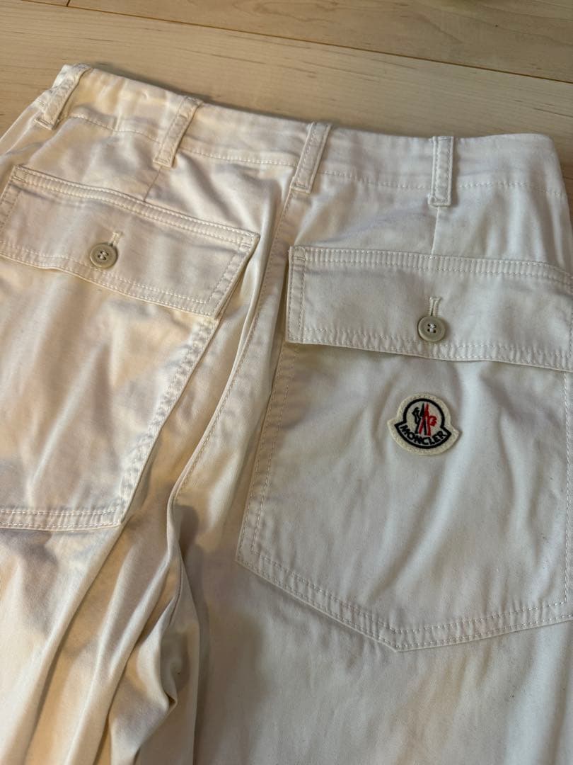 は*ん様 MONCLER アイボリー パンツ M