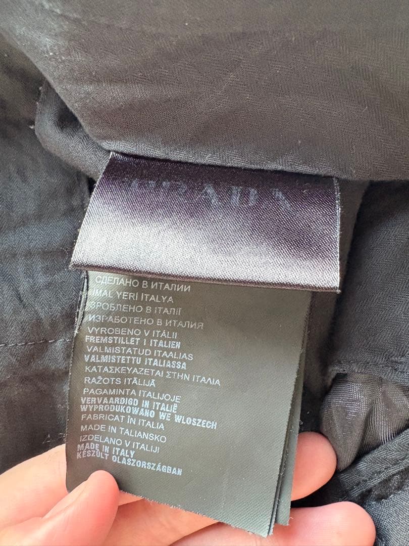 PRADA ダークグレー スラックス