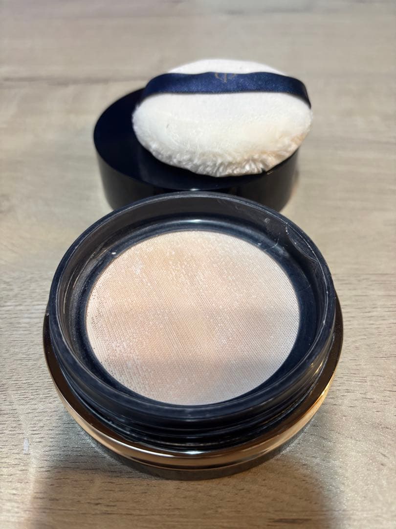 値下げークレ・ド・ポー ボーテのプードルトランスパラントn1ライトおまけ付き