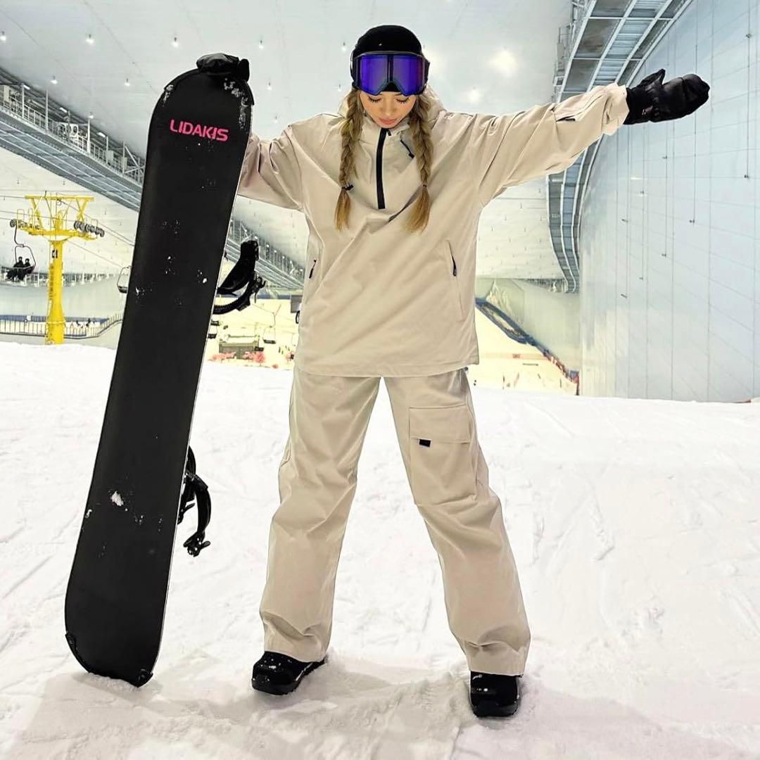 B*l様 アイボリー ホワイト スノーボード ウェア M 女性 スノボ 上下セッ