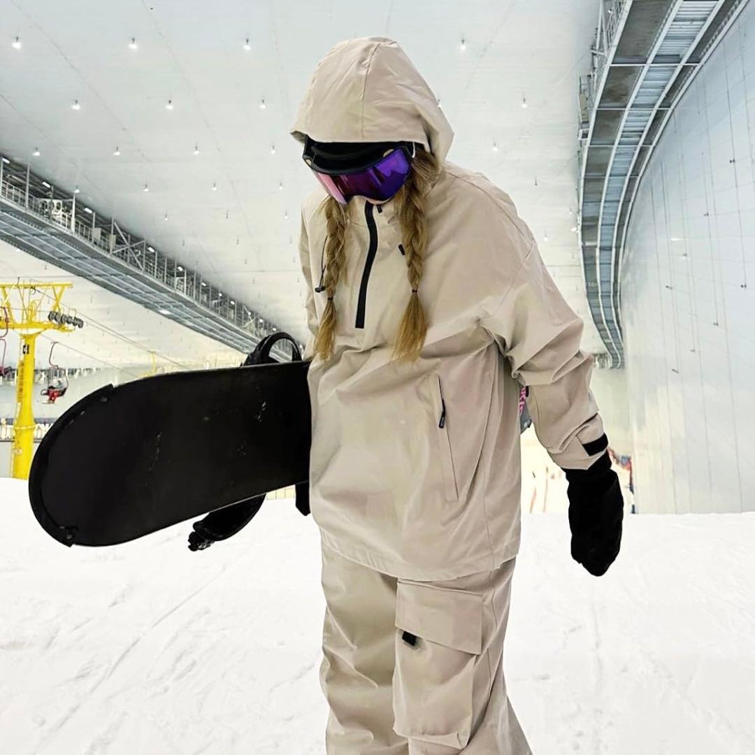 B*l様 アイボリー ホワイト スノーボード ウェア M 女性 スノボ 上下セッ