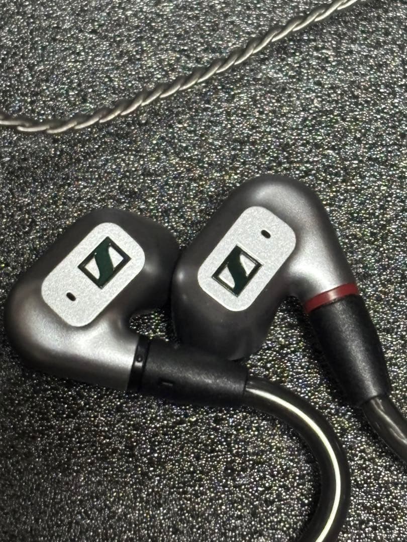 イヤホン SENNHEISER IE200