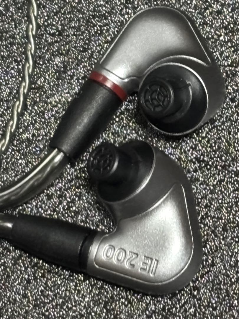 イヤホン SENNHEISER IE200