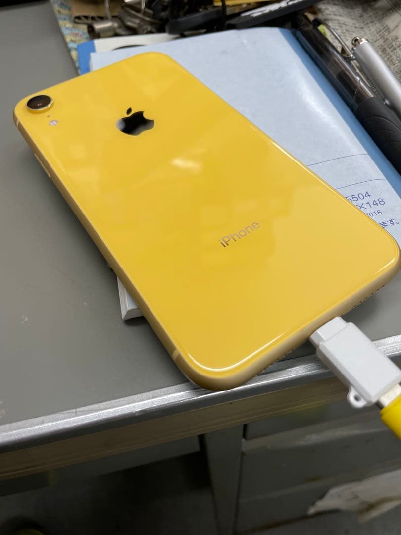 AppleアップルiPhone XRイエロー128GB本体SIMフリー 中古美品