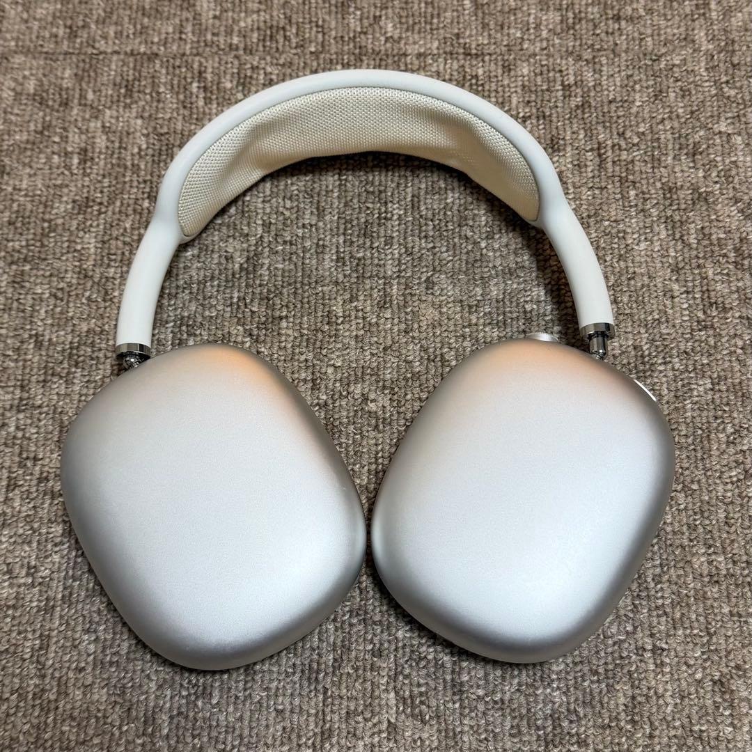 AirPods Max シルバー 本体　レッド　ケース　カバー付き
