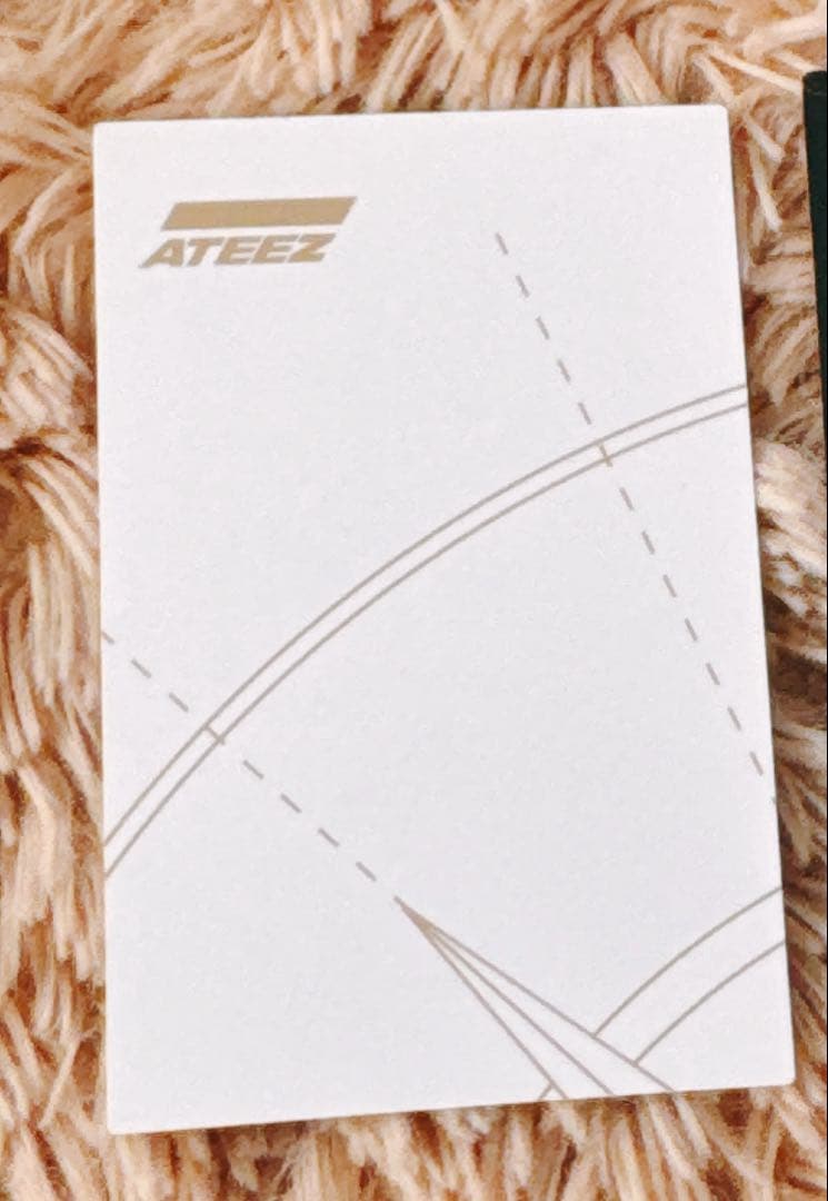 ATEEZ ホンジュン トレカ日本限定 Wonderland treasure