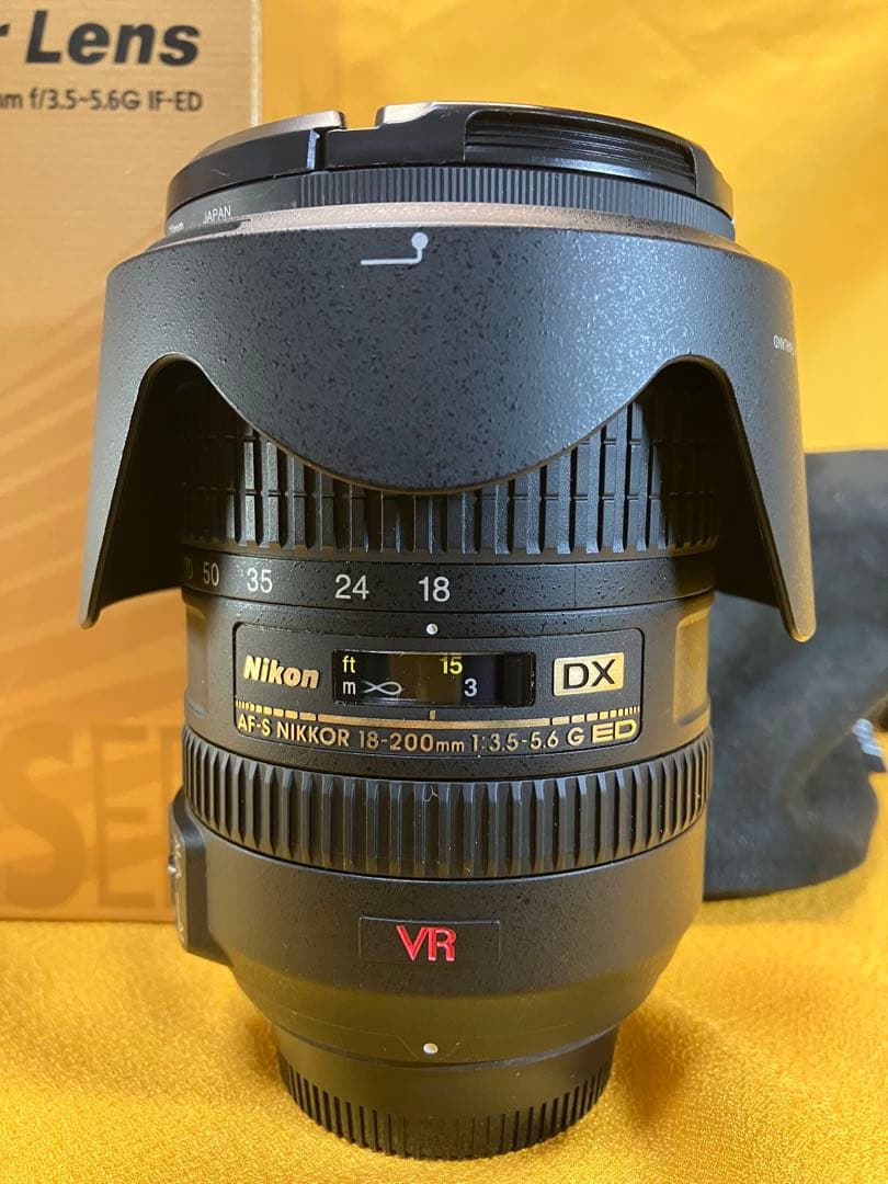 ダースー　AF-S DX VR Nikkor ED 18-200mm