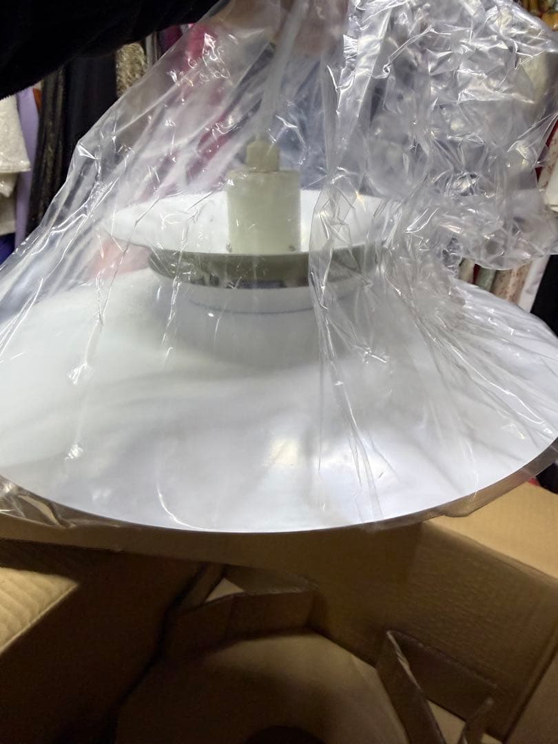 円形加湿器 ホワイト プラスチック・木製