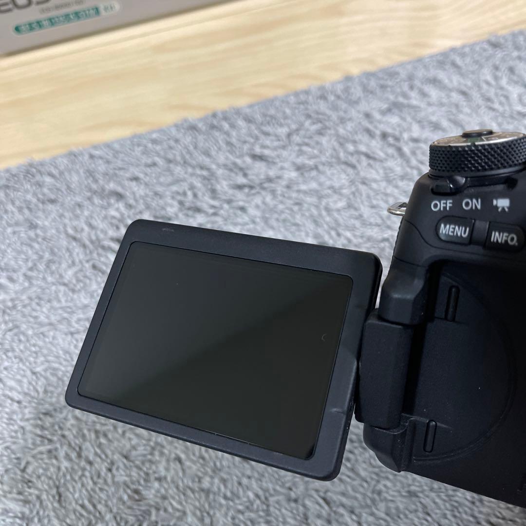 Canon EOS 8000D ☆付属品多数☆ キャノン 一眼レフ カメラ