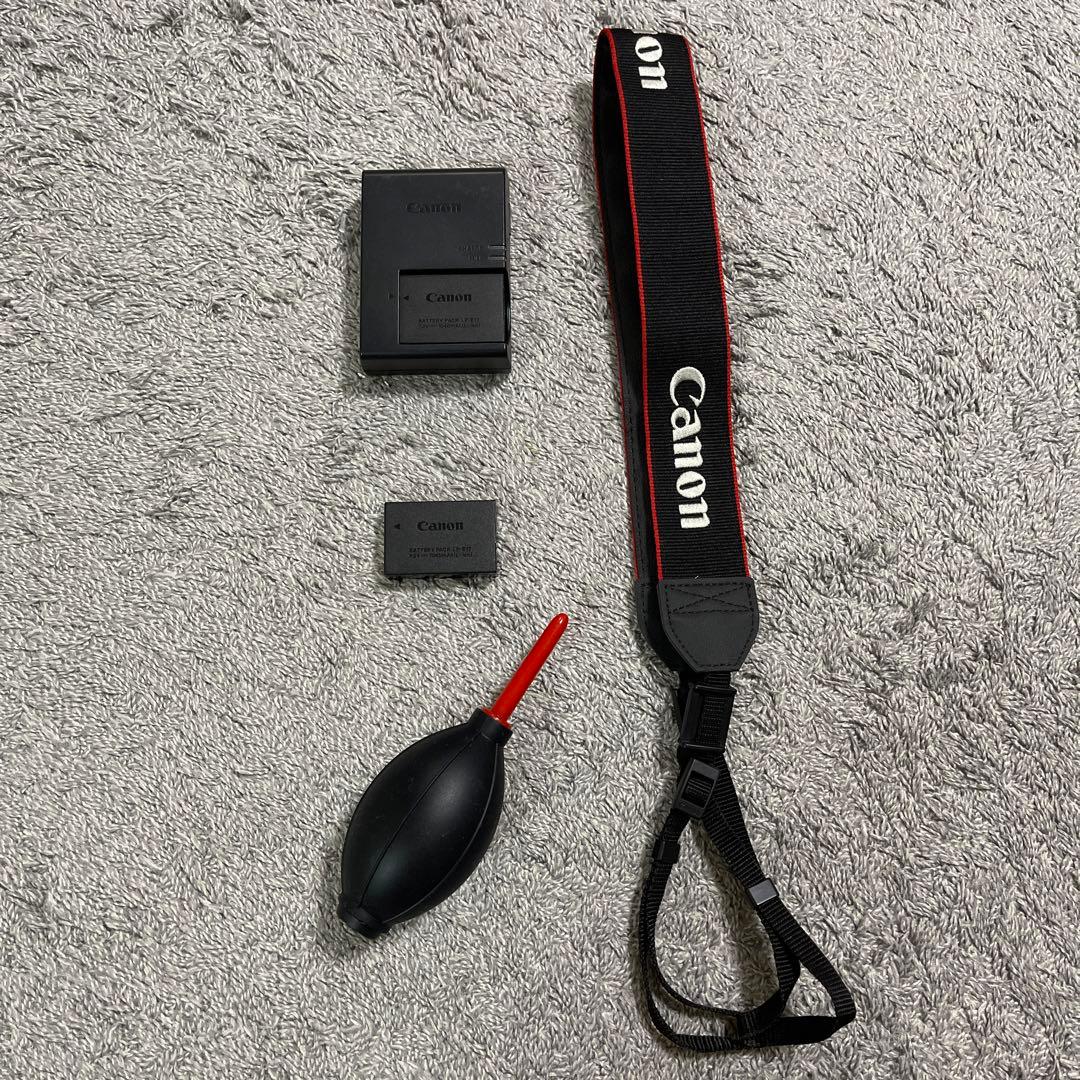 Canon EOS 8000D ☆付属品多数☆ キャノン 一眼レフ カメラ