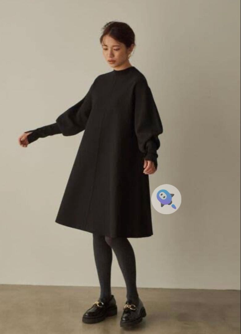 ◎新品タグ付◎エメルリファインズ◎クルーネック ミニ フレア ワンピース