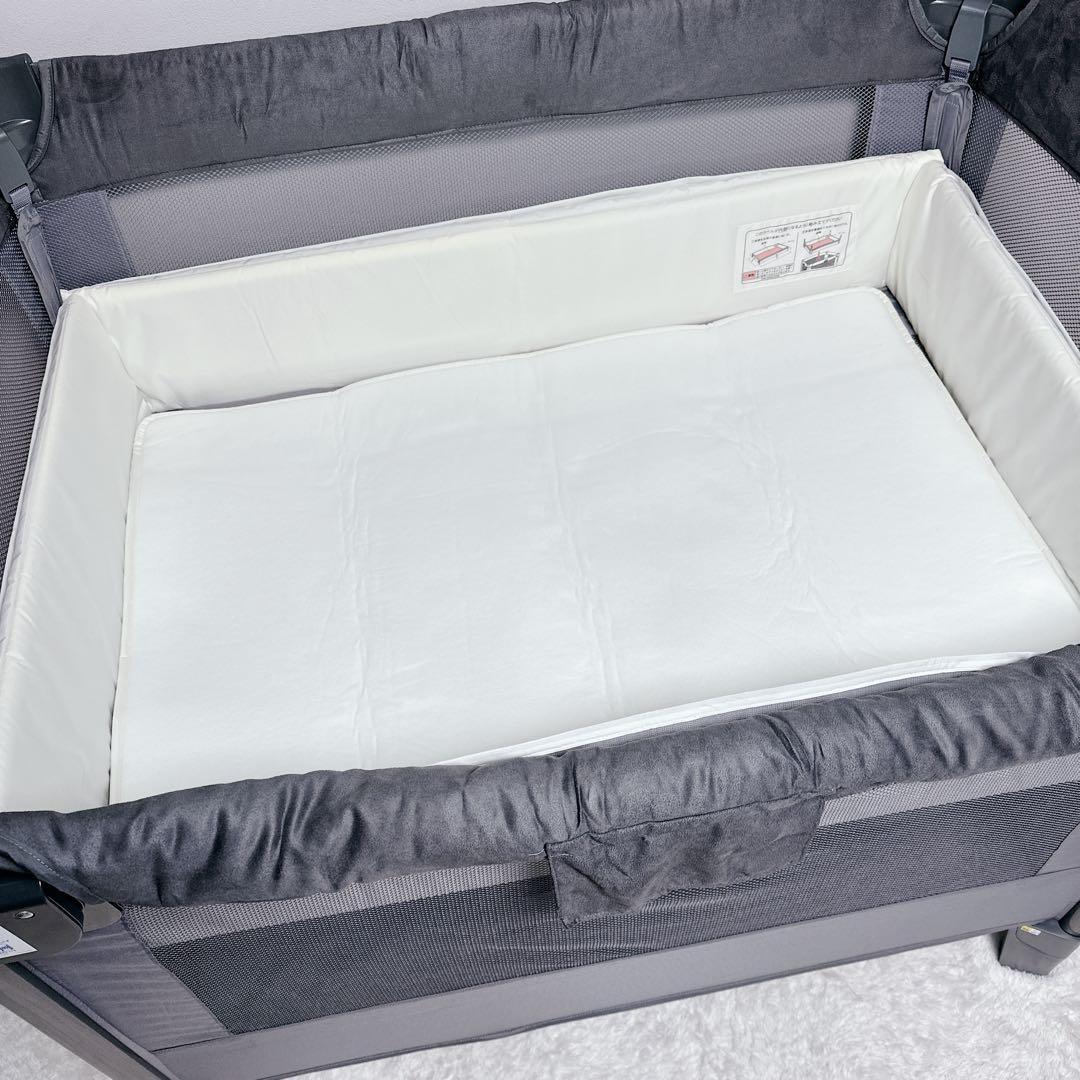 極美品　Aprica　アップリカ　ココネルエアープラスAB　ベビーベッド