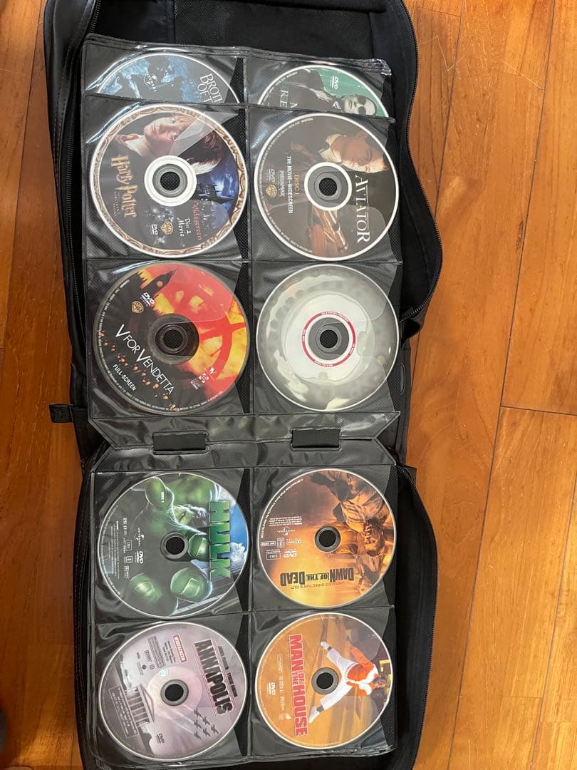 EAST DVDプレーヤー HDMIケーブル・DVD大量付