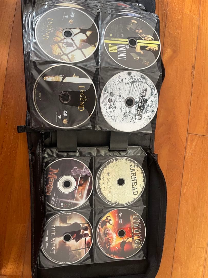 EAST DVDプレーヤー HDMIケーブル・DVD大量付