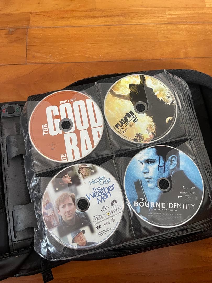 EAST DVDプレーヤー HDMIケーブル・DVD大量付