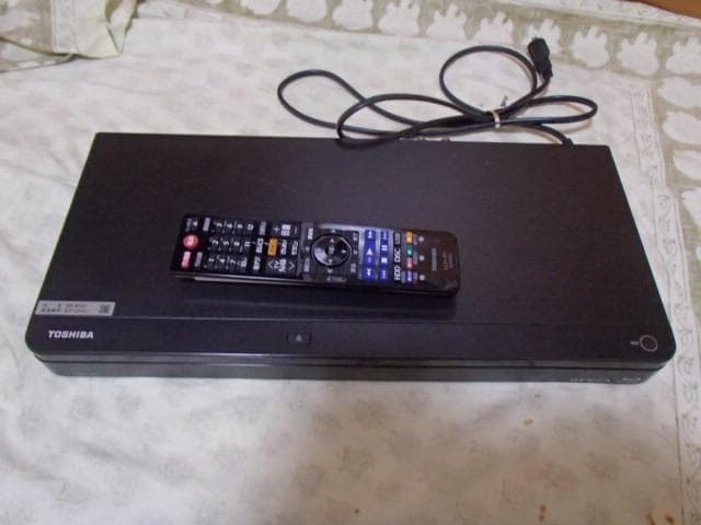 安心の動作保証品、TOSHIBA DBR-W1007 ブルーレイレコーダー