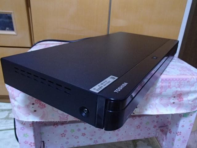 安心の動作保証品、TOSHIBA DBR-W1007 ブルーレイレコーダー