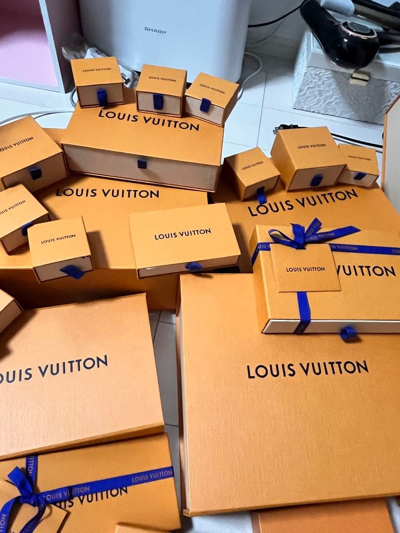 ルイヴィトン空箱・保存袋・ショップ袋