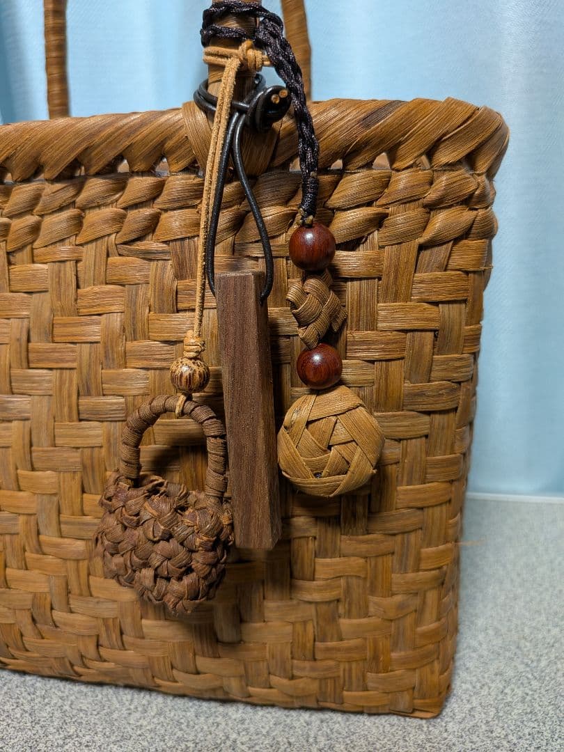 山ぶどう製かごバッグ